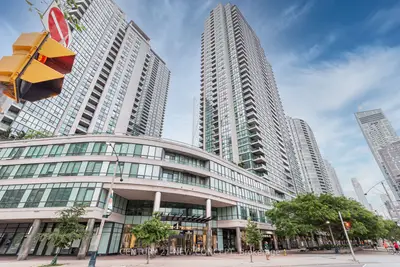 Condo Apartment in Toronto
