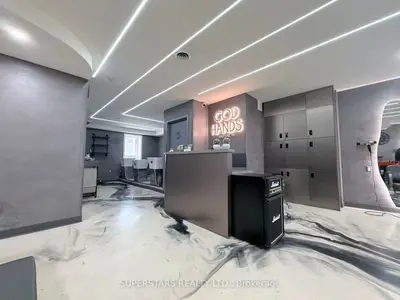 4905 Yonge Street 2nd Floor, Toronto, On M2n 5n4