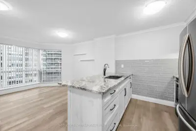 Condo Apartment in Toronto