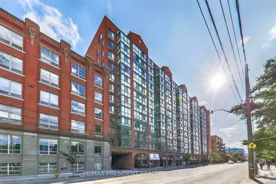 Condo Apartment in Toronto