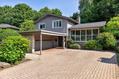 60 Doonaree Drive, Toronto, On M3a 1m6