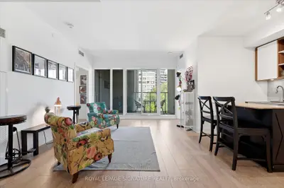 Condo Apartment in Toronto