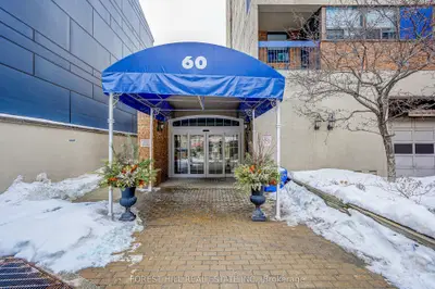 60 St. Patrick Street 728, Toronto, On M5t 2x5