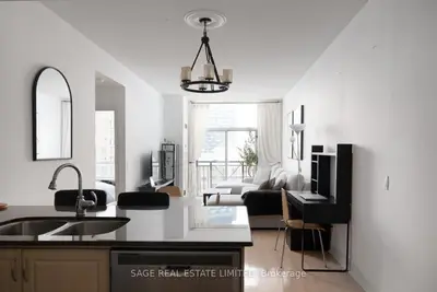Condo Apartment in Toronto