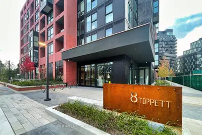 Condo Apartment in Toronto