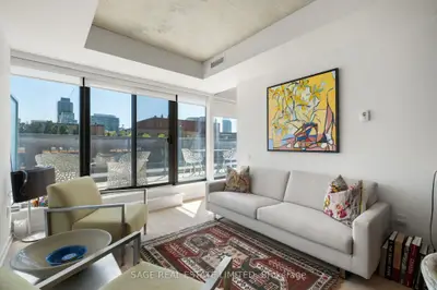 Condo Apartment in Toronto