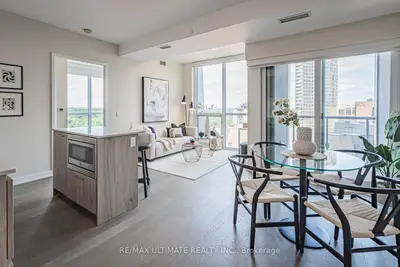 Condo Apartment in Toronto
