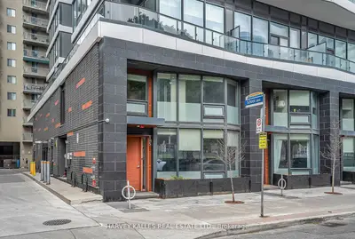 Condo Townhouse in Toronto