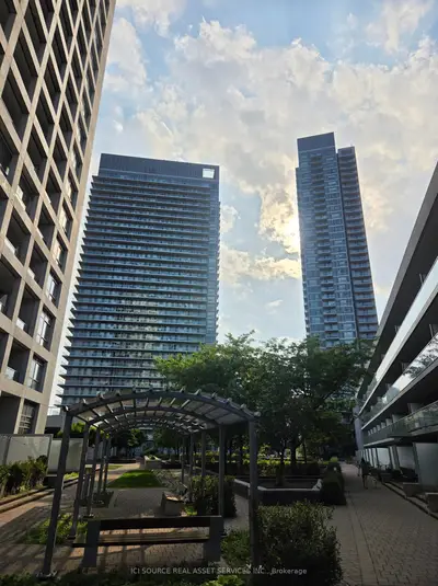 2035 Sheppard Avenue E 221, Toronto, On M2j 0a8