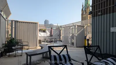 76 Church Street, Toronto, On M5c 2g1