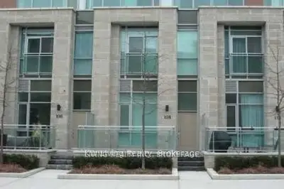 112 George Street Th102, Toronto, On M5a 2m4