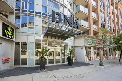 1005 King Street W 512, Toronto, On M6k 3m8