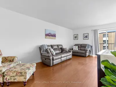 8 Kingsbridge Court 404, Toronto, On M2r 1l5