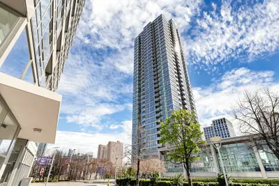 5 Mariner Terrace 1610, Toronto, On M5v 3v6