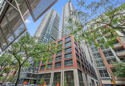 Condo Apartment in Toronto