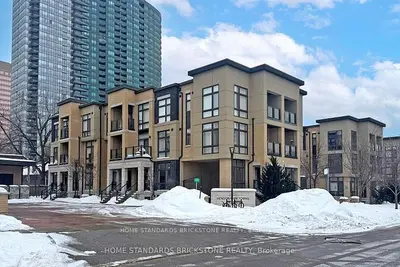 Condo Townhouse in Toronto