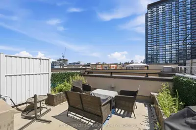 Condo Townhouse in Toronto