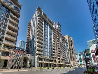 250 Wellington Street W 1435, Toronto, On M5v 3p6