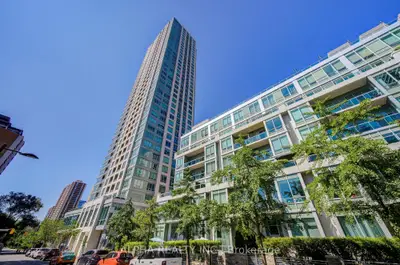 Condo Apartment in Toronto