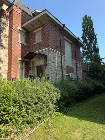 49 Montclair Avenue, Toronto, On M5p 1p5