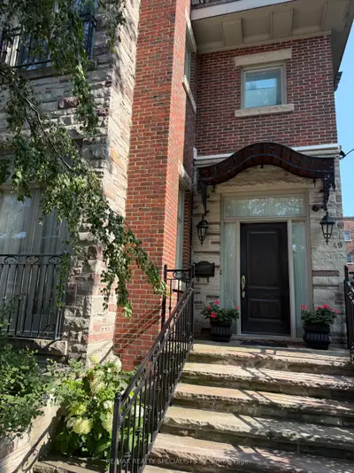 49 Montclair Avenue, Toronto, On M5p 1p5