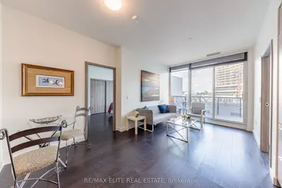 Condo Apartment in Toronto