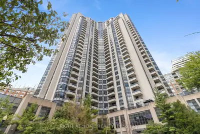 500 Doris Avenue Th1, Toronto, On M2n 0c1
