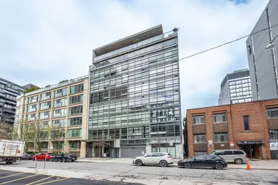 Condo Apartment in Toronto