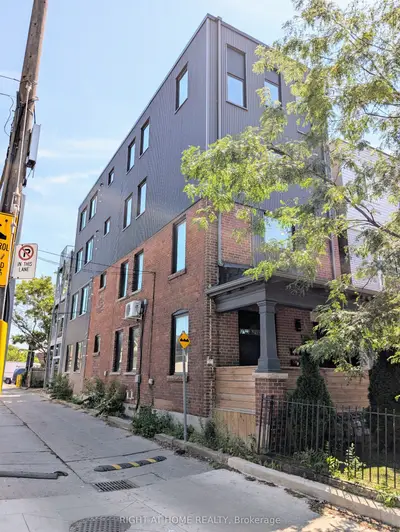 189 Sheridan Avenue 5, Toronto, On M6h 3m5