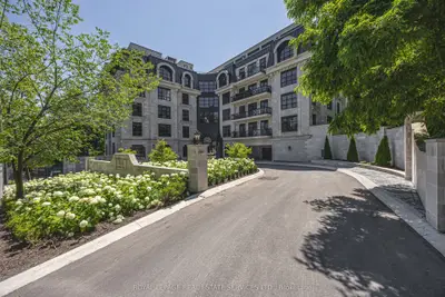 200 Russell Hill Road 203, Toronto, On M4v 2t2
