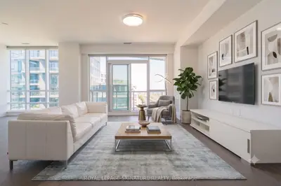 Condo Apartment in Toronto
