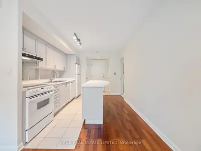 18 Beverley Street 209, Toronto, On M5t 3l2