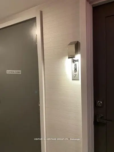 Condo Apartment in Toronto