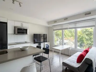 Fourplex in Toronto