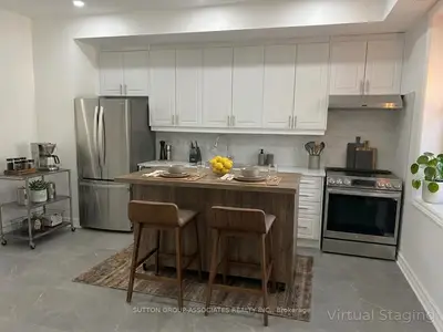Upper Level in Toronto