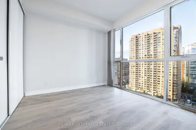 4955 Yonge Street 1109, Toronto, On M2n 0l8