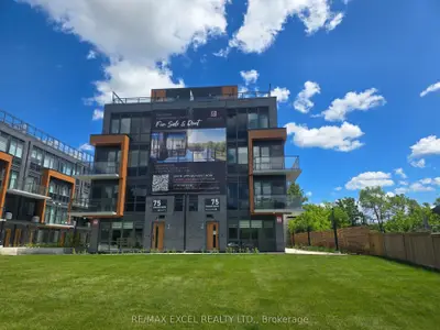 Condo Townhouse in Toronto