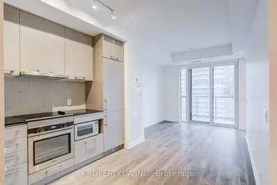 Condo Apartment in Toronto