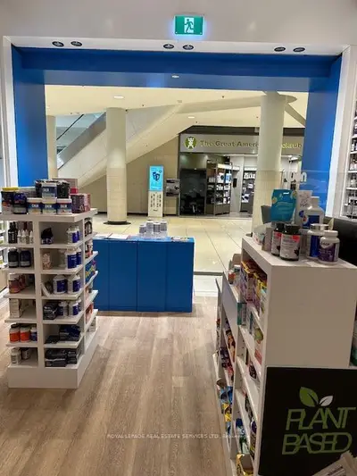1 Dundas Street E D103, Toronto, On M5b 2h6
