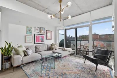 Condo Apartment in Toronto