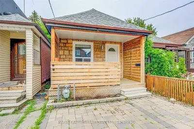 184 Cedric Avenue Lower, Toronto, On M6c 3x8