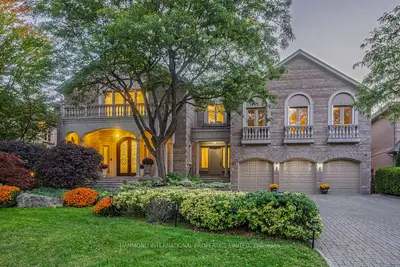 32 Arjay Crescent, Toronto, On M2l 1c7
