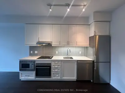 7 Kenaston Gardens 325, Toronto, On M2k 0e9