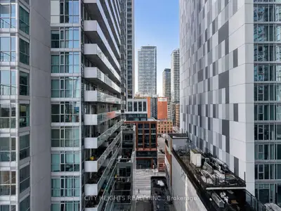 Condo Apartment in Toronto