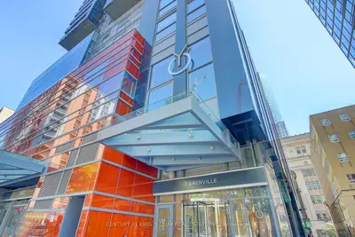 Condo Apartment in Toronto