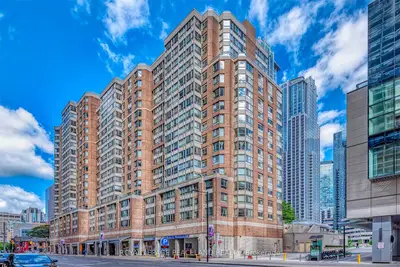 Condo Apartment in Toronto