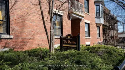 34 Winchester Street, Toronto, On M4x 1a7