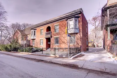 34 Winchester Street, Toronto, On M4x 1a7