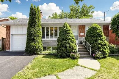 11 Elynhill Drive, Toronto, On M2r 1c5