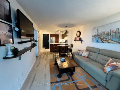 Condo Apartment in Toronto